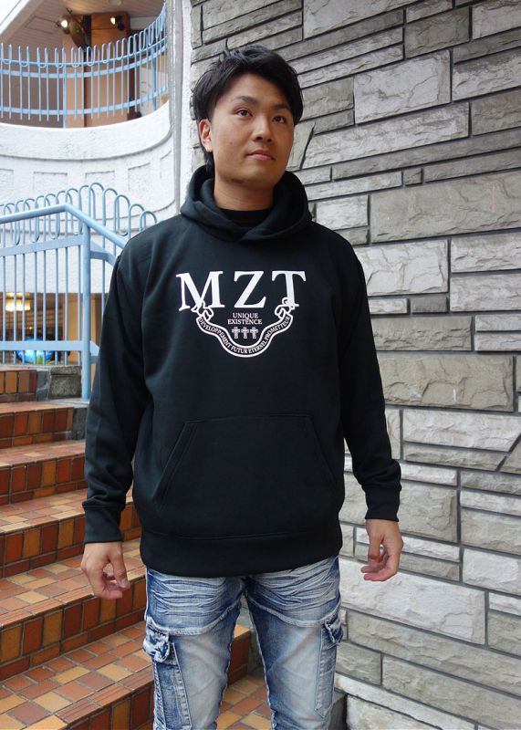 MZT（元ドランゴン図の溝脇隼人さんブランド）とxTRIPLE CROSS