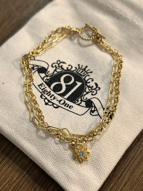 81【Eighty-One（エイティーワン）】ゴールドフィルド輝くフラワー